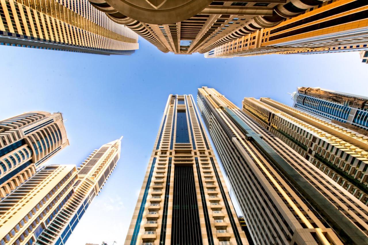 Budget Rooms With Private Bathroom For 'Girls' Only In Dubai, Marina Esterno foto